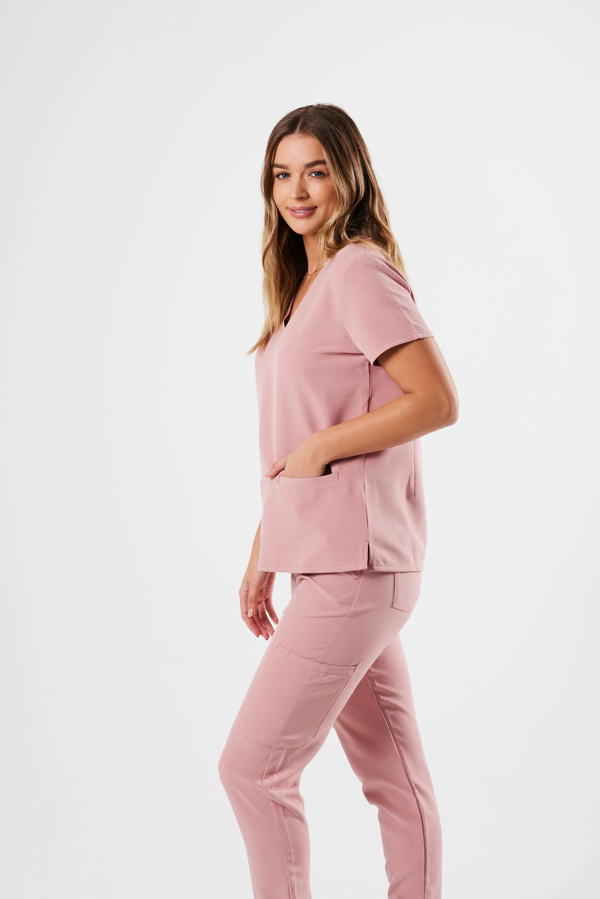 FLEX TWO-POCKET WOMEN'S SCRUB TOP (PINK PEONY)